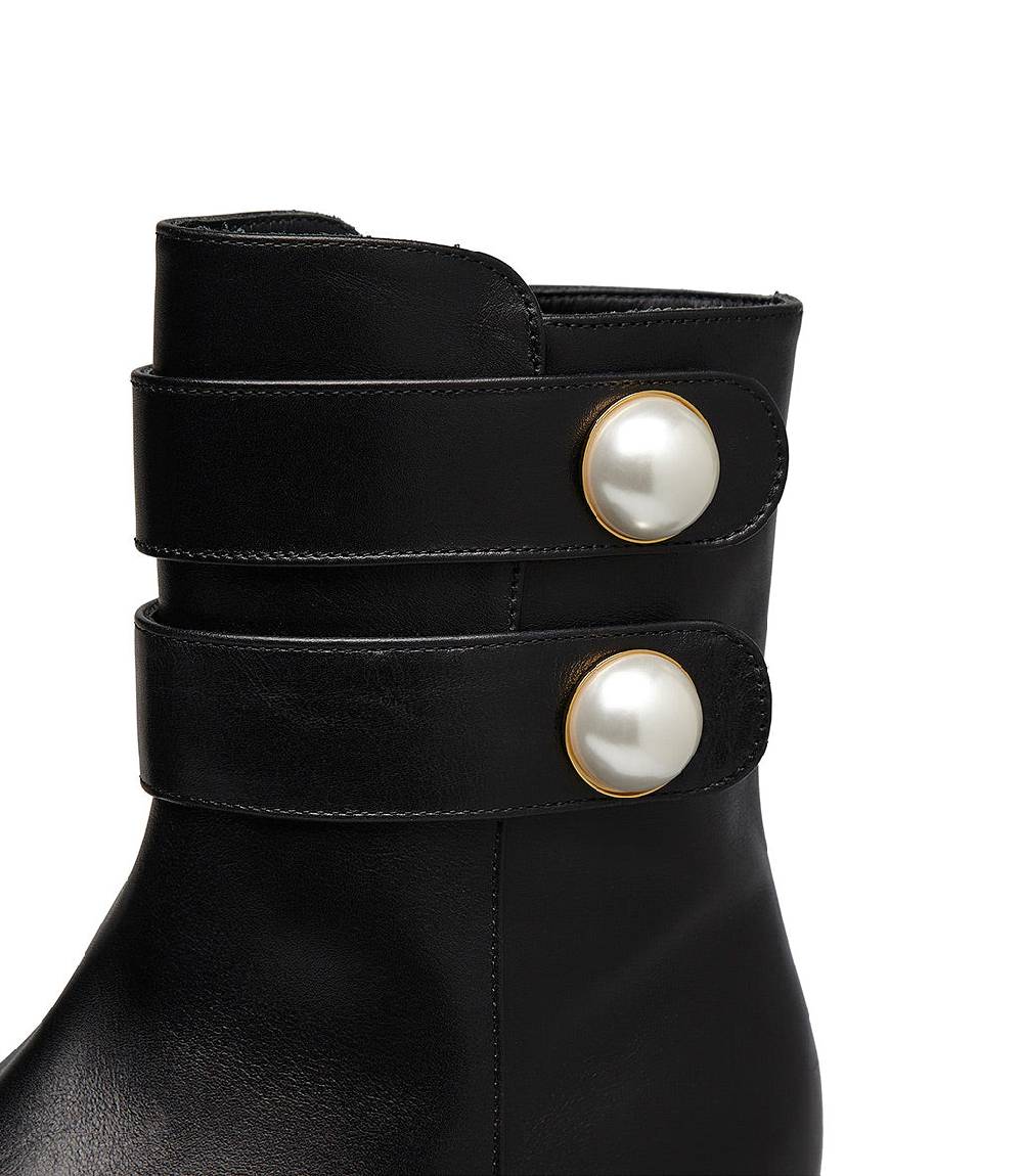 Loriblu Stivaletto in vitello nero con cinturini e borchie perla Presa