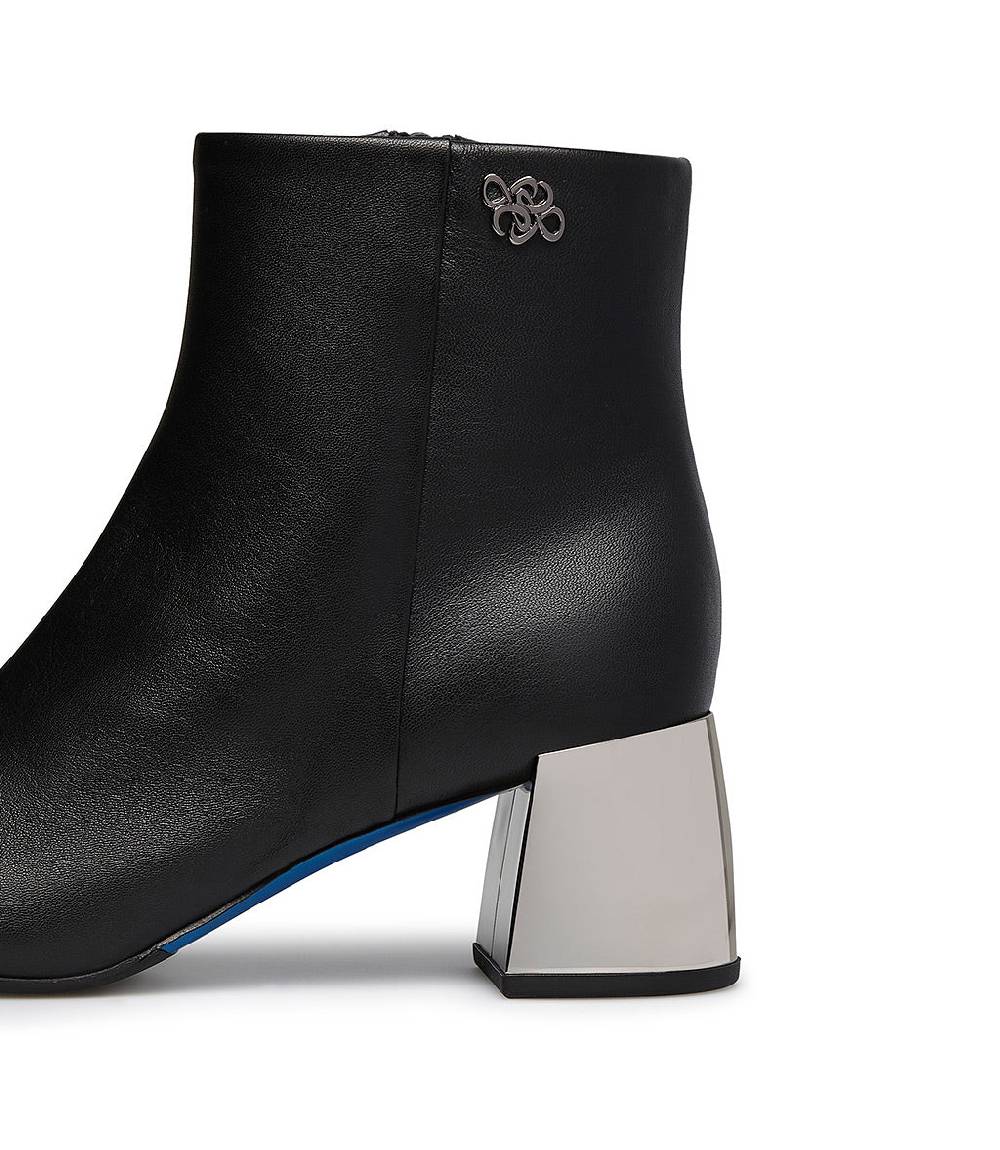 Loriblu Stivaletto in nappa nera con tacco metal argento Novità
