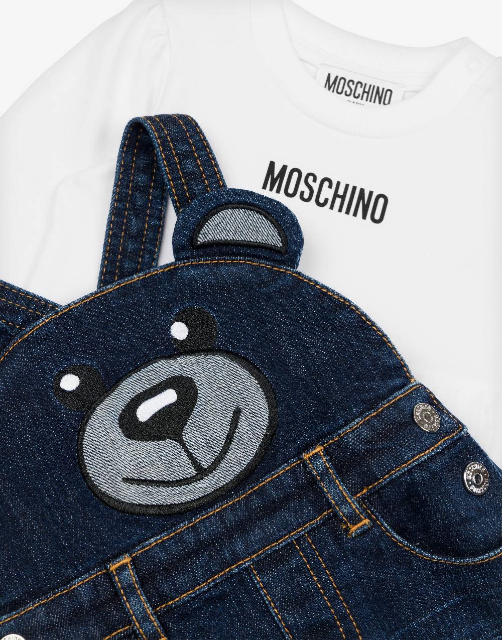 Love Moschino Completo t-shirt e gonna salopette Moschino Teddy Bear Sconti VIP