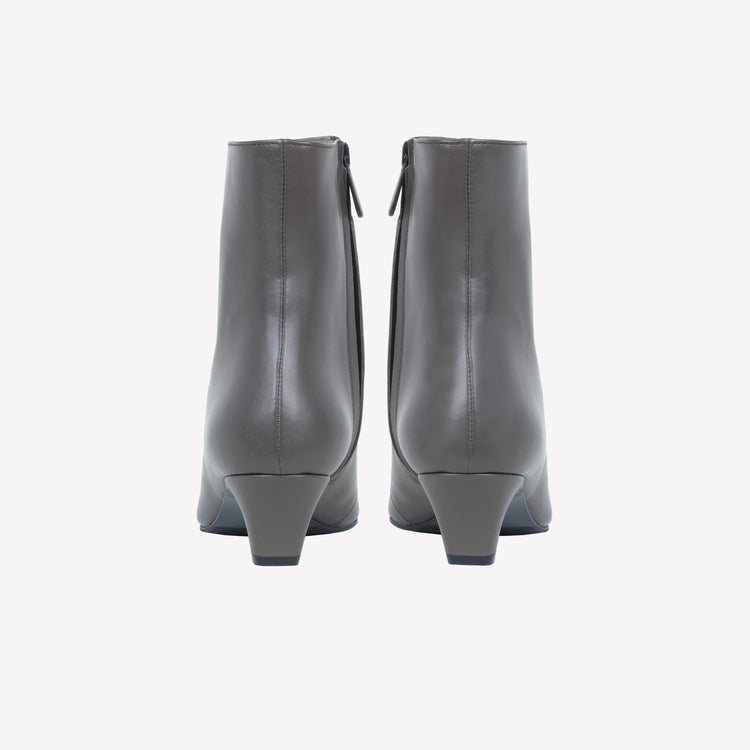 Roberto Festa Ankle boot in agnello con dettaglio in metallo opaco Lissy Negozio online di fabbrica