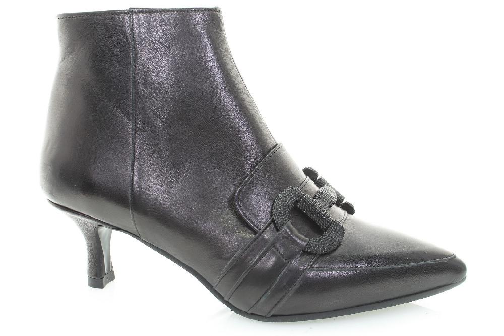 Soffice Sogno Stivaletto in pelle con accessorio In Vendita