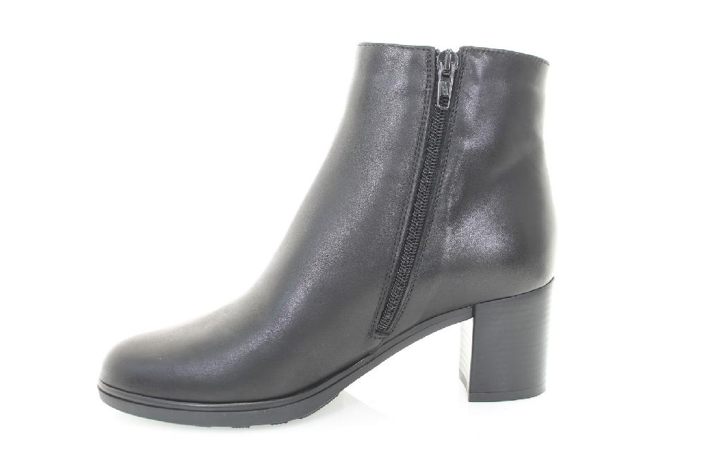Soffice Sogno Stivaletto in pelle con ornamento Vendita Calda