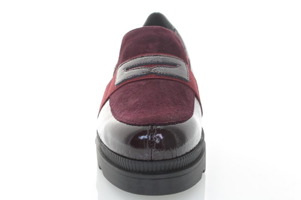 Soffice Sogno Slip on in pelle effetto vernice Saldi Di Fabbrica