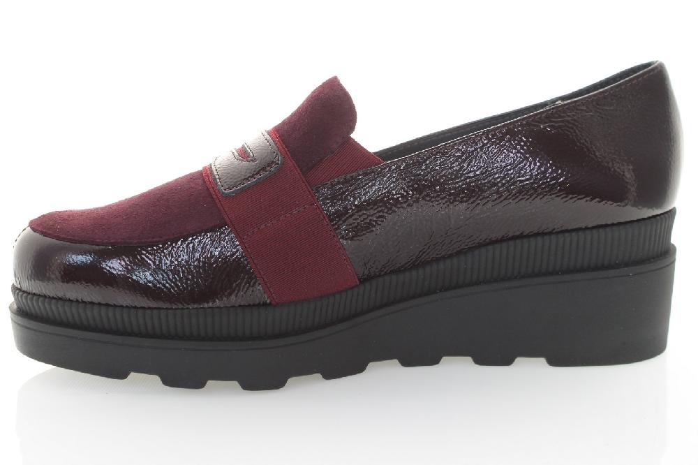 Soffice Sogno Slip on in pelle effetto vernice Saldi Di Fabbrica