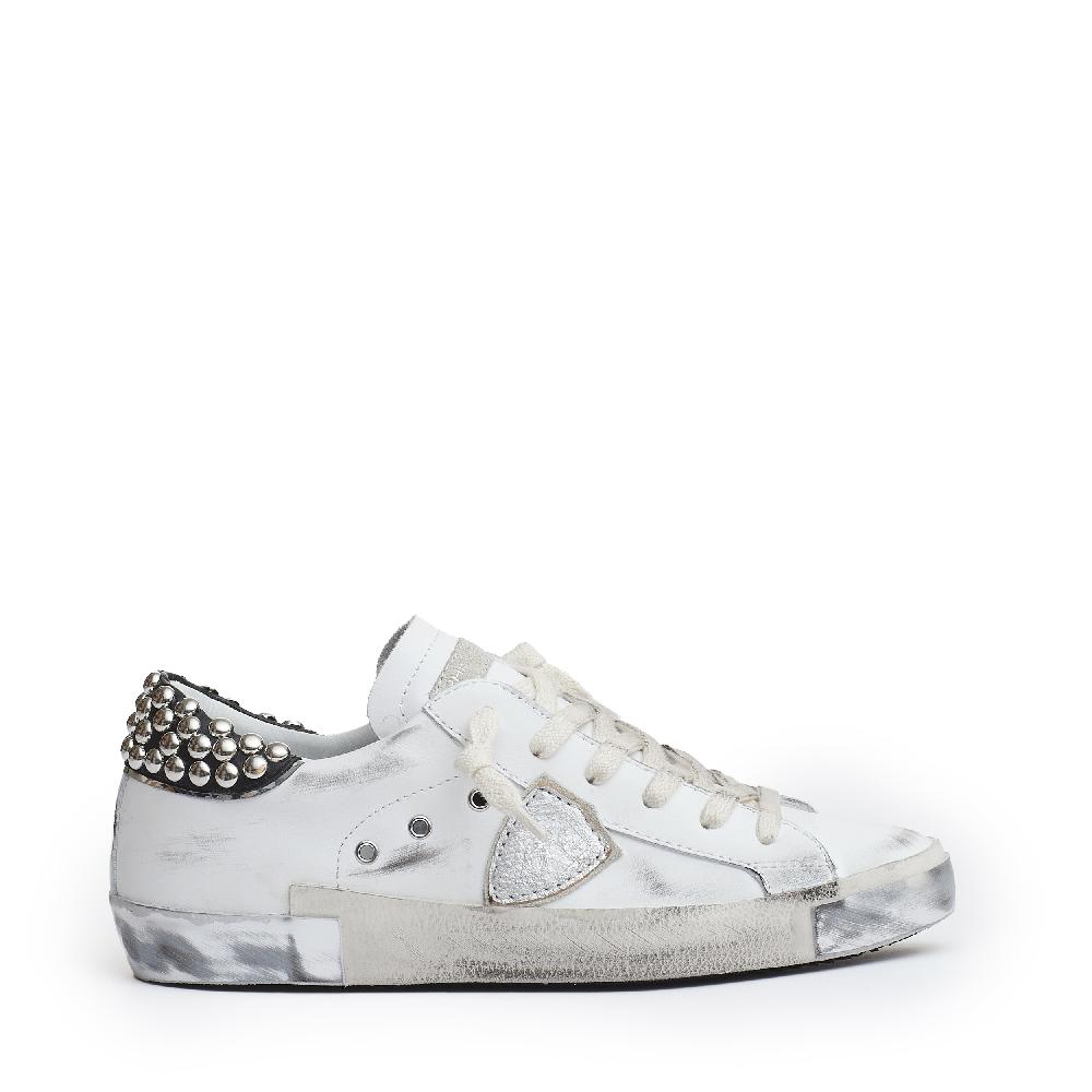Sorelle Perego Paris pelle bianca con borchie