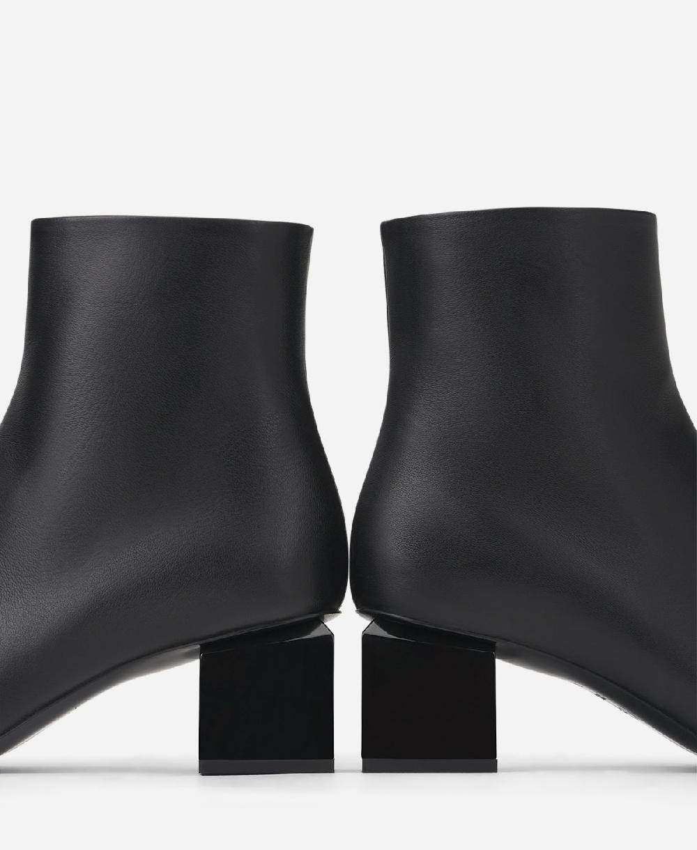 Agl Stivaletto in pelle con tacco cubico Nero Angie Pure Moda