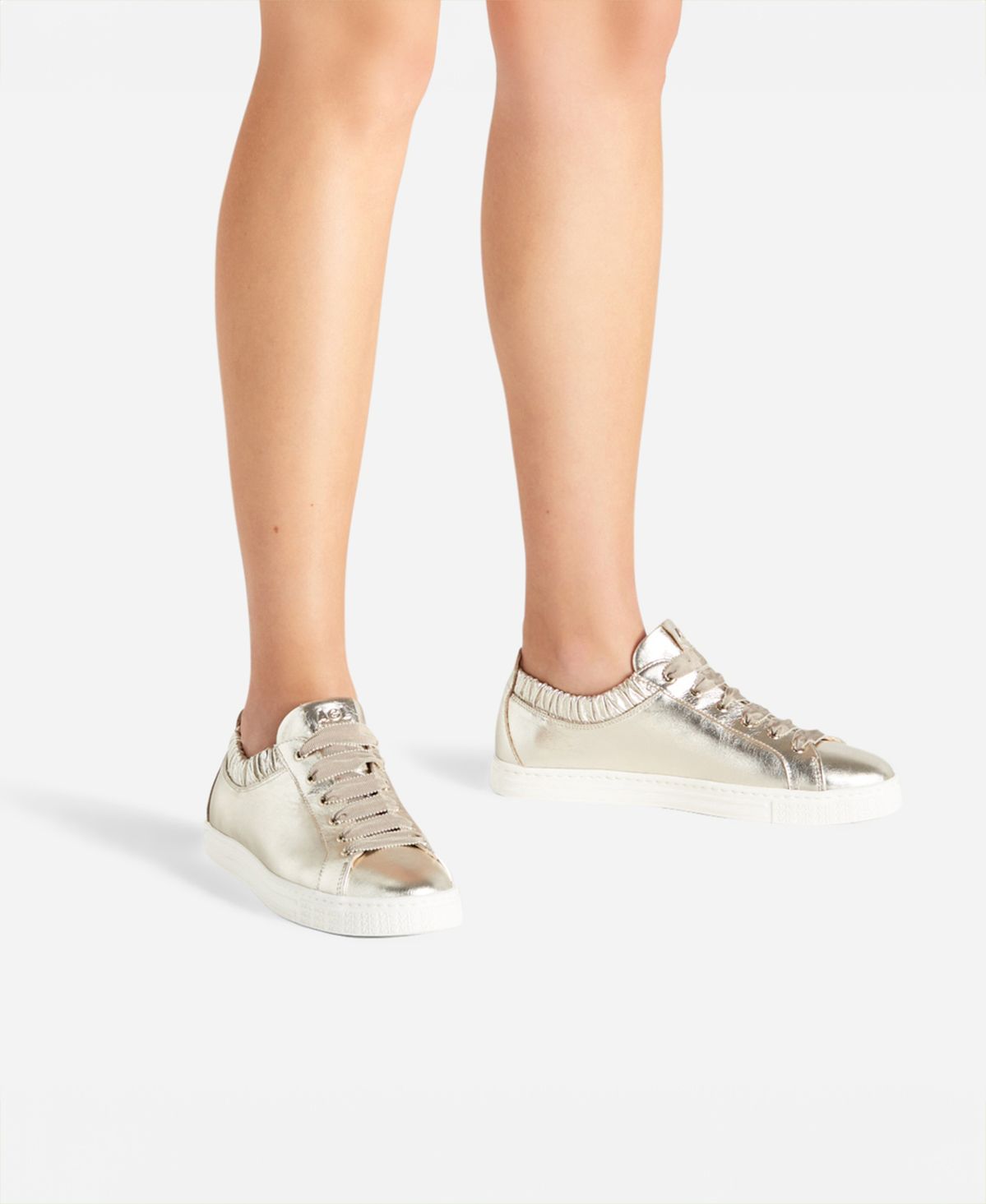 Agl Sneaker in pelle metallizzata Platino Suzie Nuovo