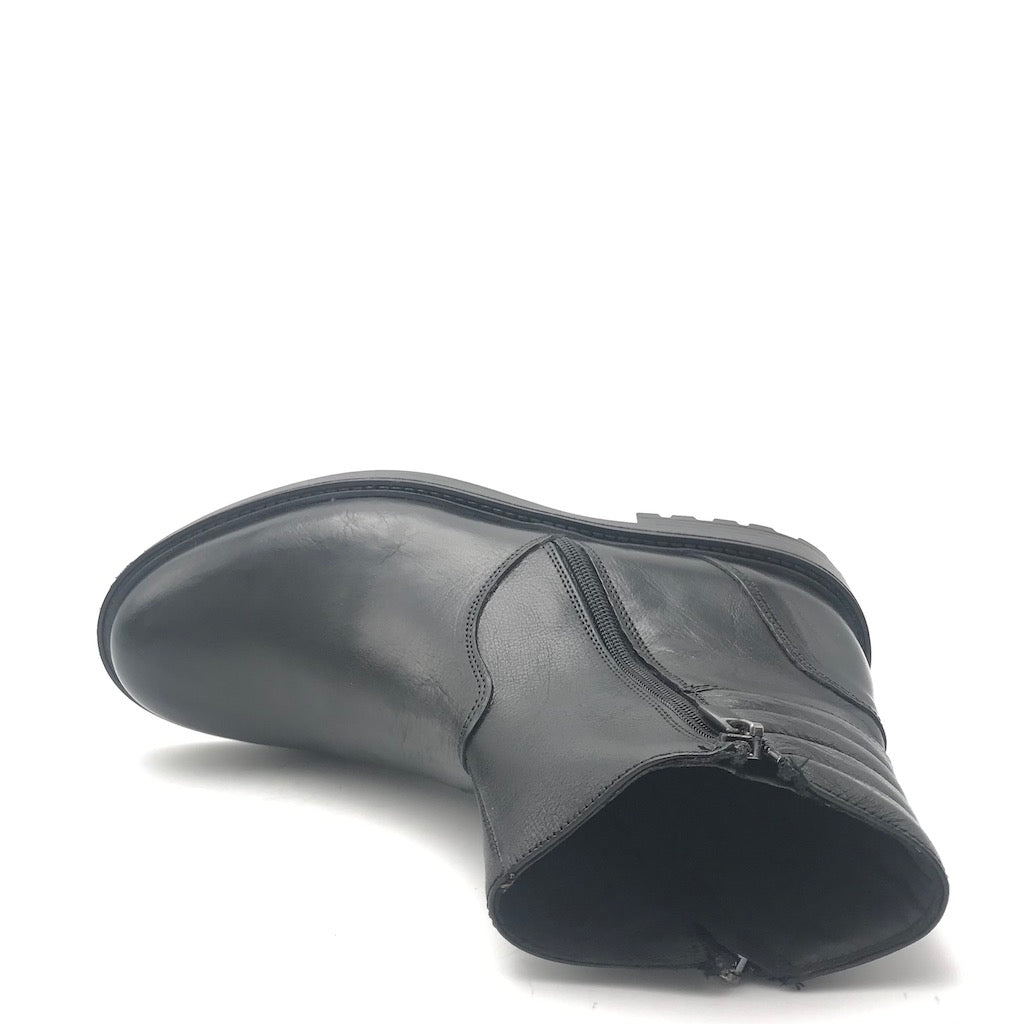 Zulian Calzature Stivaletto in pelle nera Presa
