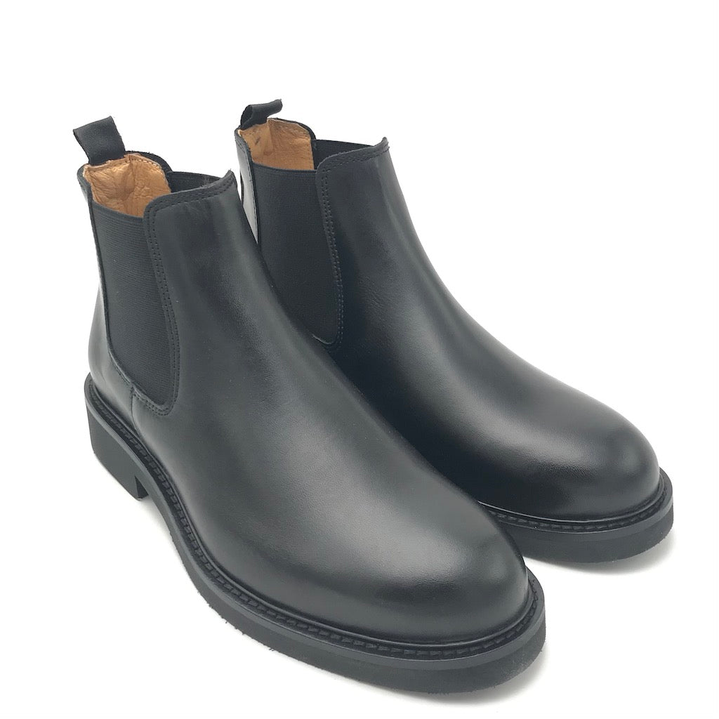 Zulian Calzature Stivaletto beatles in pelle nera Saldi Di Fabbrica