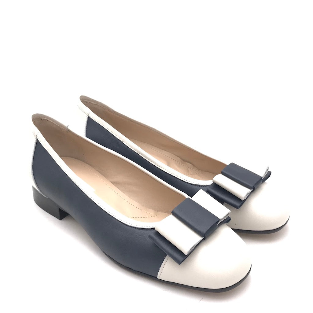 Zulian Calzature Ballerina in pelle blu-panna 2025