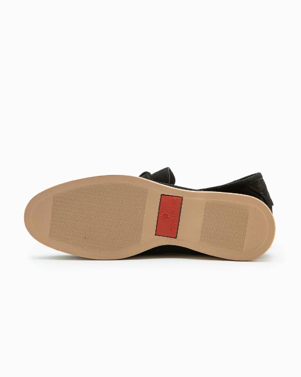 Andrea ventura Mocassino senza lacci con charms color argento Aq-D BEACH-CHARMS1 in suede color nero Fino al 65% di sconto